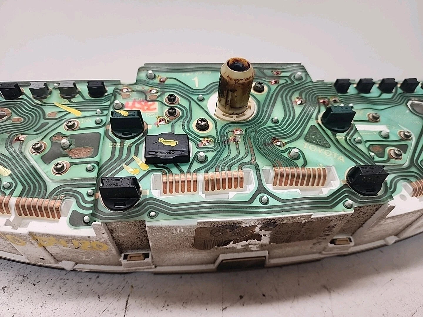 1995 96 1997 TOYOTA TACOMA INSTRUMENT CLUSTER 136K MILES 2.4 AUTO 241K