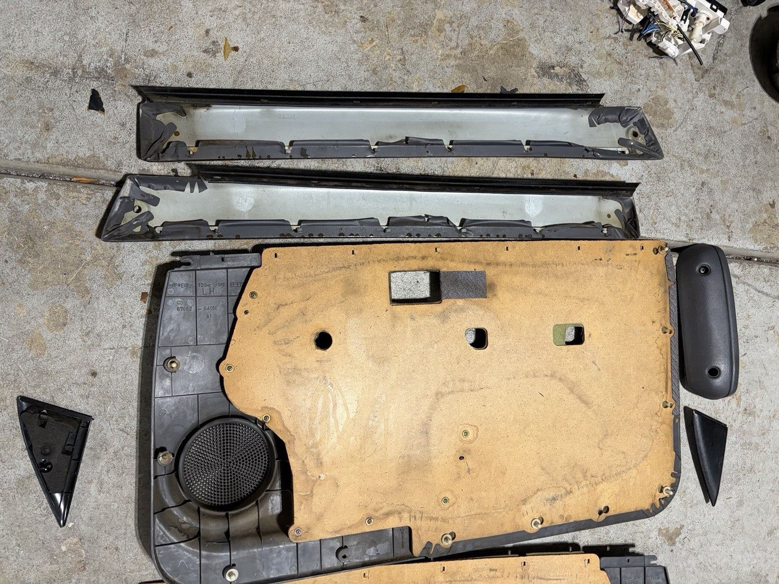 95-00 TOYOTA TACOMA FRONT LEFT RIGHT DOOR PANEL Blue/Gray POWER WINDOWS