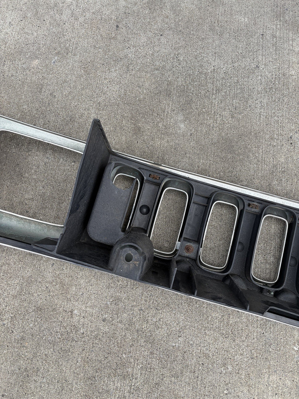 06-10 HUMMER H3 UPPER RADIATOR GRILL GRILLE CHROME