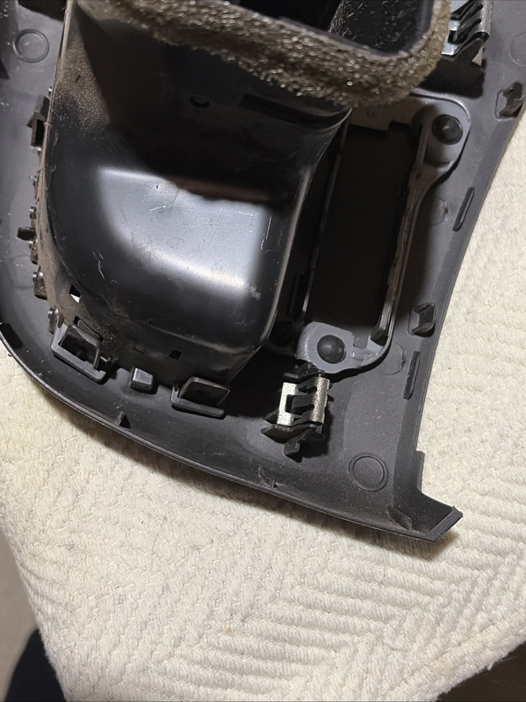 07-13 GM Truck Driver Left Black Dash Trim Panel A/C Vent Headlight Switch Cover