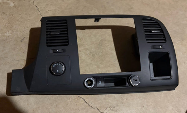07-13 Silverado Sierra Dash Radio Climate Control Bezel Trim 4X4 Switch USB